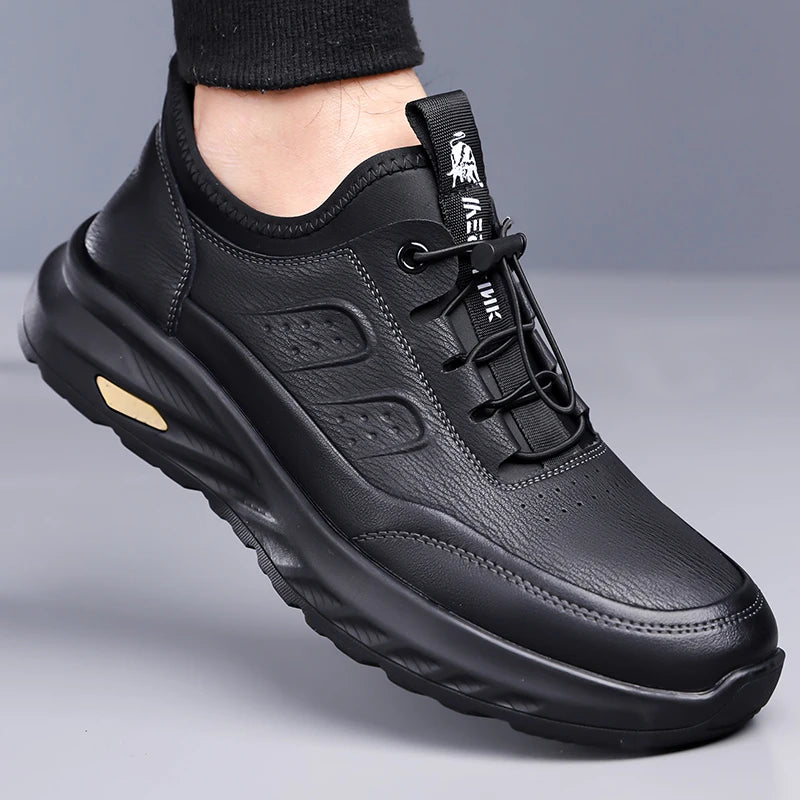 Men's Sports Shoes with Soft Leather Soles Low Heel Round Toe Laced Design New High-quality Fashionable Running Shoes.